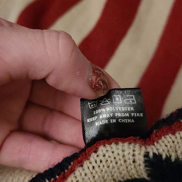 American Flag Scarf 🇺🇸 - Picture 8 of 12